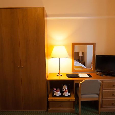 A Park View Hotel Wolverhampton Ngoại thất bức ảnh